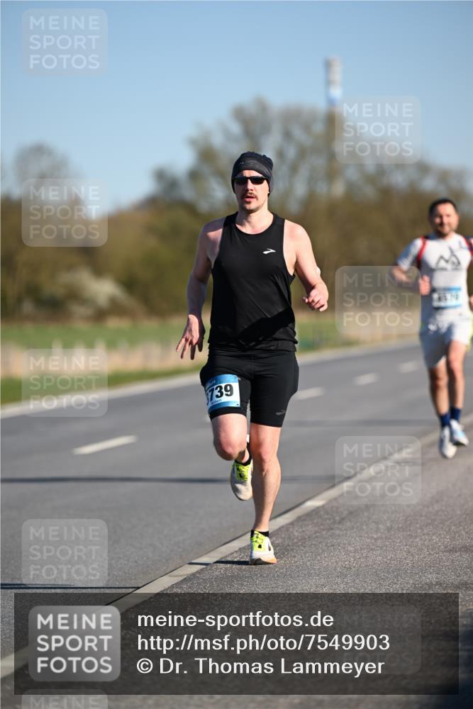 06.04.2025 - 44. Internationalen Wilhelmsburger Insellauf Dr. Thomas Lammeyer http://msf.ph/oto/7549903 06.04.2025 09:20:02 Laufen 139, 14670 meine-sportfotos.de
