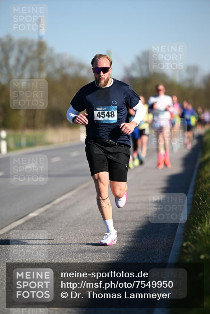 06.04.2025 - 44. Internationalen Wilhelmsburger Insellauf Dr. Thomas Lammeyer http://msf.ph/oto/7549950 06.04.2025 09:20:14 Laufen 4548 meine-sportfotos.de