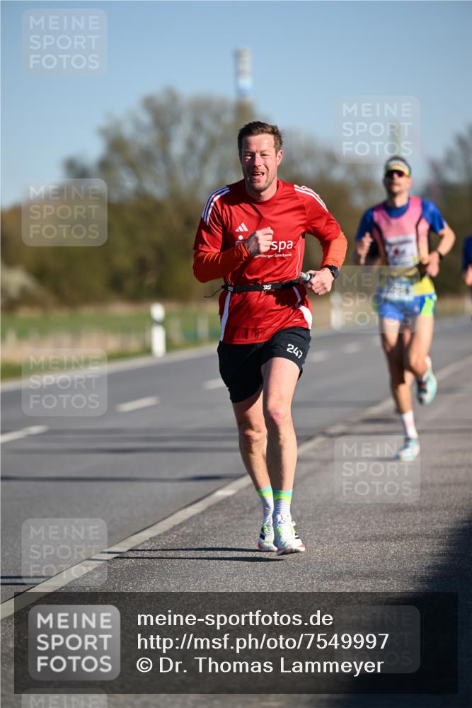 06.04.2025 - 44. Internationalen Wilhelmsburger Insellauf Dr. Thomas Lammeyer http://msf.ph/oto/7549997 06.04.2025 09:20:24 Laufen 247 meine-sportfotos.de