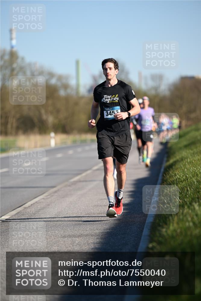 06.04.2025 - 44. Internationalen Wilhelmsburger Insellauf Dr. Thomas Lammeyer http://msf.ph/oto/7550040 06.04.2025 09:20:39 Laufen 345 meine-sportfotos.de