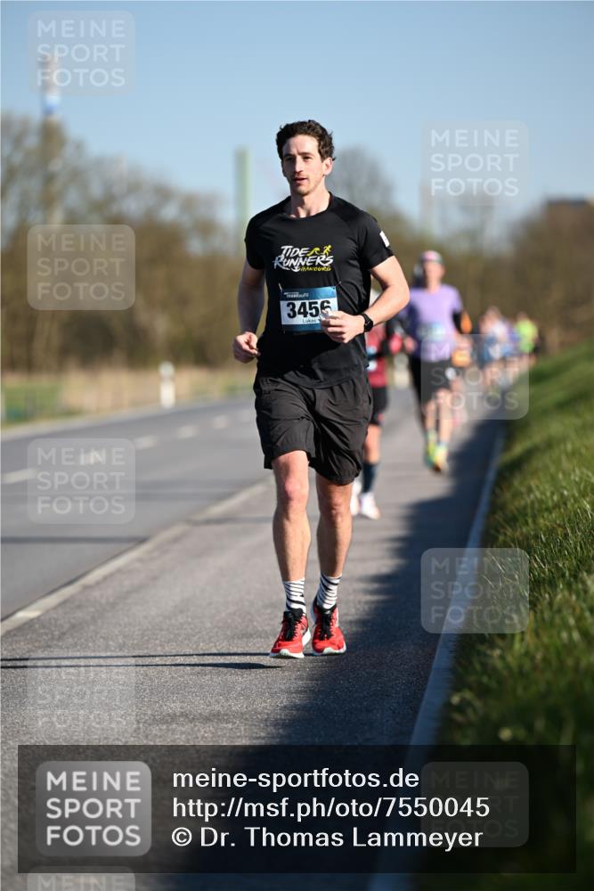 06.04.2025 - 44. Internationalen Wilhelmsburger Insellauf Dr. Thomas Lammeyer http://msf.ph/oto/7550045 06.04.2025 09:20:40 Laufen 3456 meine-sportfotos.de