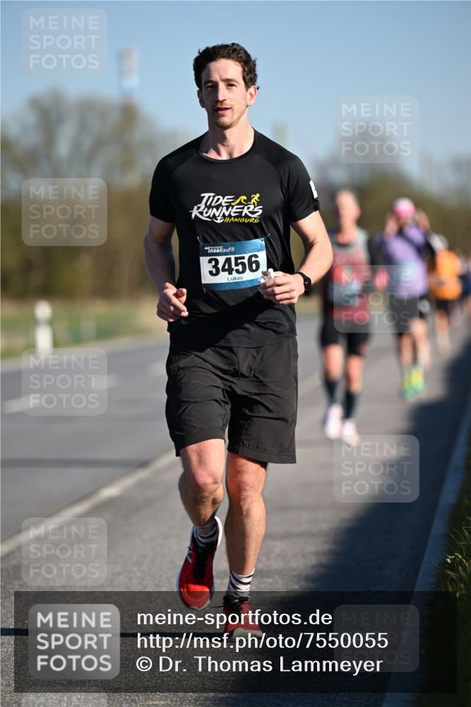 06.04.2025 - 44. Internationalen Wilhelmsburger Insellauf Dr. Thomas Lammeyer http://msf.ph/oto/7550055 06.04.2025 09:20:41 Laufen 3456 meine-sportfotos.de