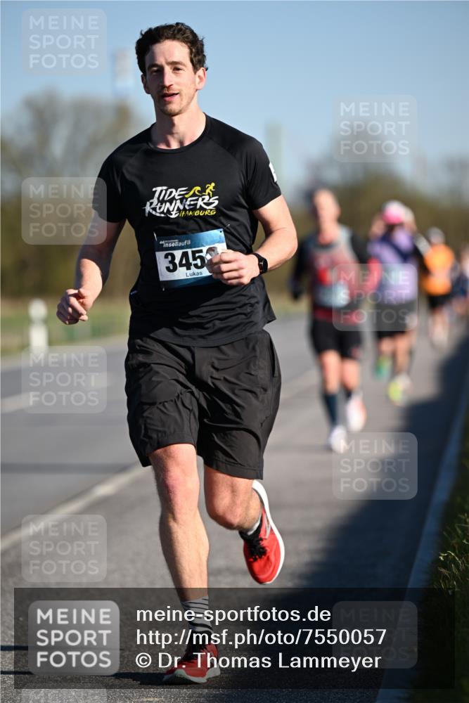 06.04.2025 - 44. Internationalen Wilhelmsburger Insellauf Dr. Thomas Lammeyer http://msf.ph/oto/7550057 06.04.2025 09:20:42 Laufen 345 meine-sportfotos.de