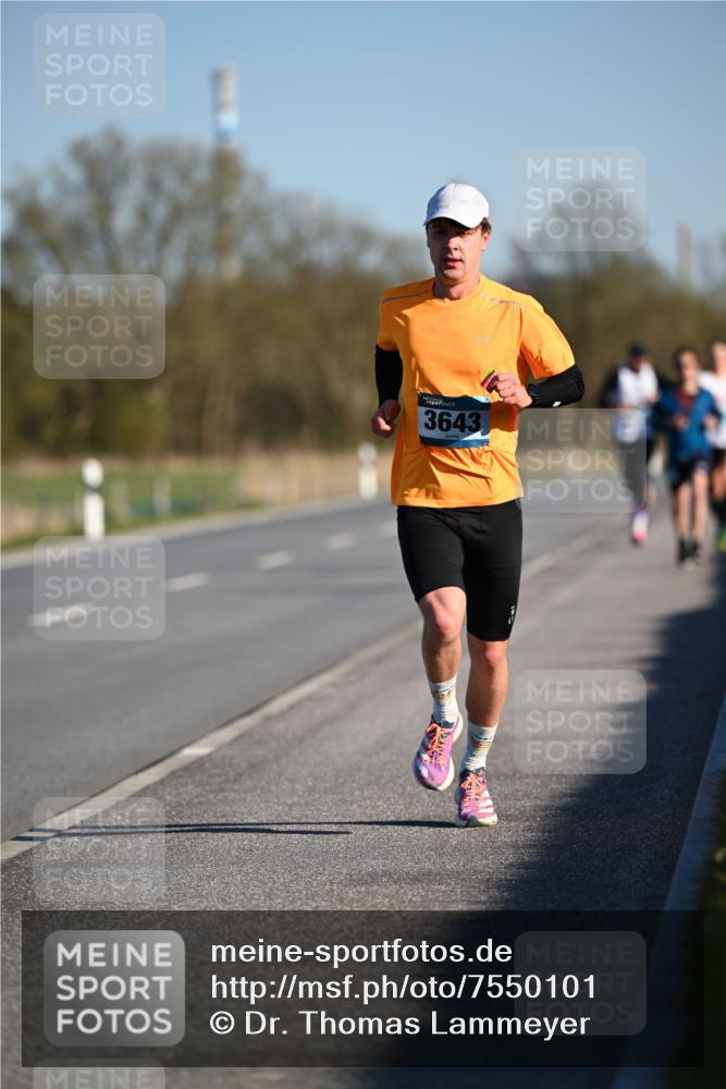 06.04.2025 - 44. Internationalen Wilhelmsburger Insellauf Dr. Thomas Lammeyer http://msf.ph/oto/7550101 06.04.2025 09:20:53 Laufen 3643 meine-sportfotos.de