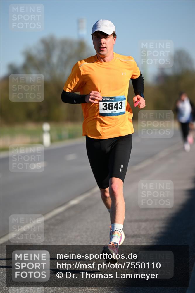 06.04.2025 - 44. Internationalen Wilhelmsburger Insellauf Dr. Thomas Lammeyer http://msf.ph/oto/7550110 06.04.2025 09:20:54 Laufen 3643 meine-sportfotos.de