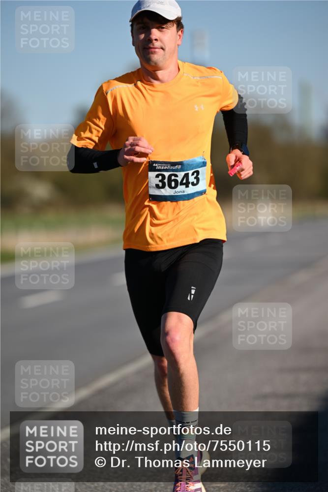 06.04.2025 - 44. Internationalen Wilhelmsburger Insellauf Dr. Thomas Lammeyer http://msf.ph/oto/7550115 06.04.2025 09:20:55 Laufen 3643 meine-sportfotos.de