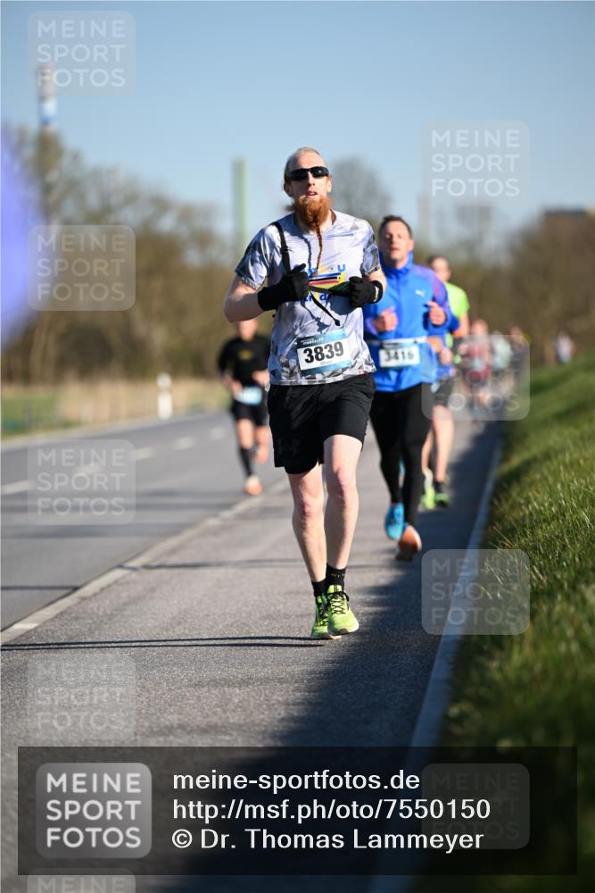 06.04.2025 - 44. Internationalen Wilhelmsburger Insellauf Dr. Thomas Lammeyer http://msf.ph/oto/7550150 06.04.2025 09:21:06 Laufen 3839, 3416 meine-sportfotos.de