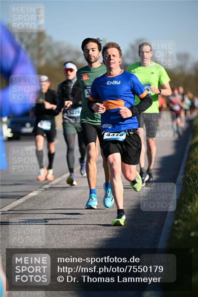 06.04.2025 - 44. Internationalen Wilhelmsburger Insellauf Dr. Thomas Lammeyer http://msf.ph/oto/7550179 06.04.2025 09:21:11 Laufen 5226, 3, 4416 meine-sportfotos.de