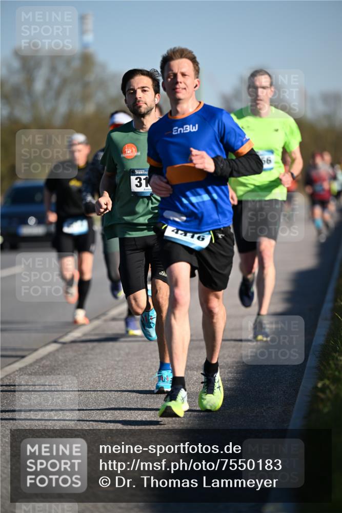 06.04.2025 - 44. Internationalen Wilhelmsburger Insellauf Dr. Thomas Lammeyer http://msf.ph/oto/7550183 06.04.2025 09:21:12 Laufen 31, 4216, 56 meine-sportfotos.de