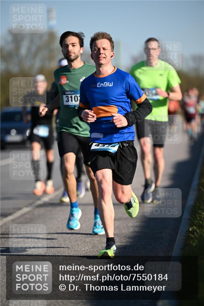 06.04.2025 - 44. Internationalen Wilhelmsburger Insellauf Dr. Thomas Lammeyer http://msf.ph/oto/7550184 06.04.2025 09:21:12 Laufen 310 meine-sportfotos.de