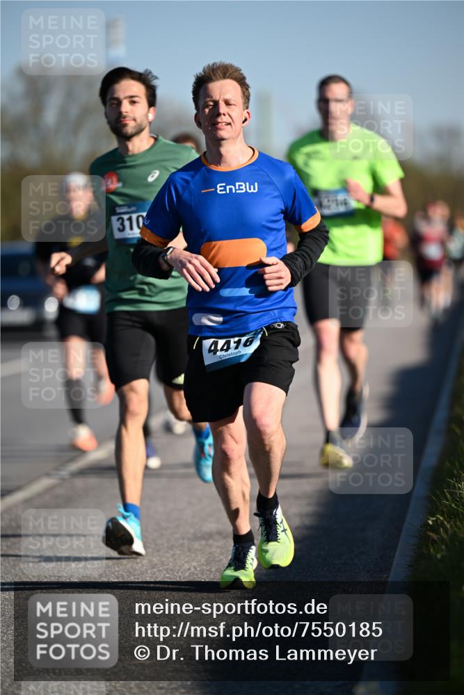 06.04.2025 - 44. Internationalen Wilhelmsburger Insellauf Dr. Thomas Lammeyer http://msf.ph/oto/7550185 06.04.2025 09:21:12 Laufen 310, 4416 meine-sportfotos.de