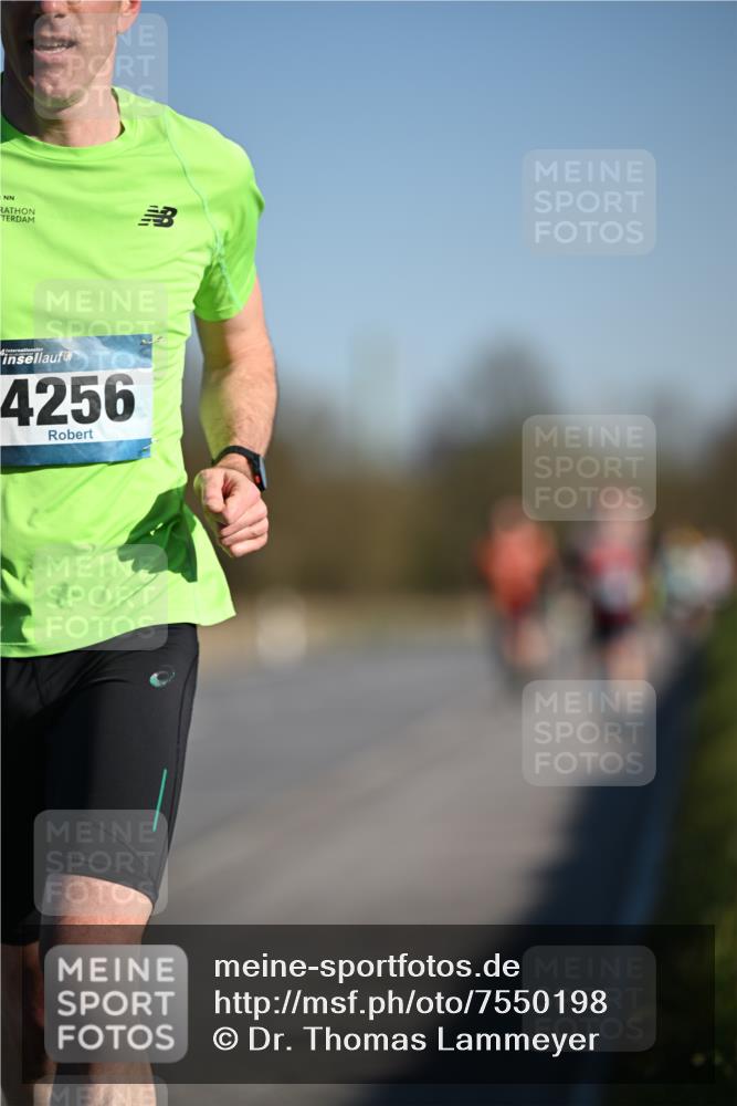 06.04.2025 - 44. Internationalen Wilhelmsburger Insellauf Dr. Thomas Lammeyer http://msf.ph/oto/7550198 06.04.2025 09:21:15 Laufen 4256 meine-sportfotos.de
