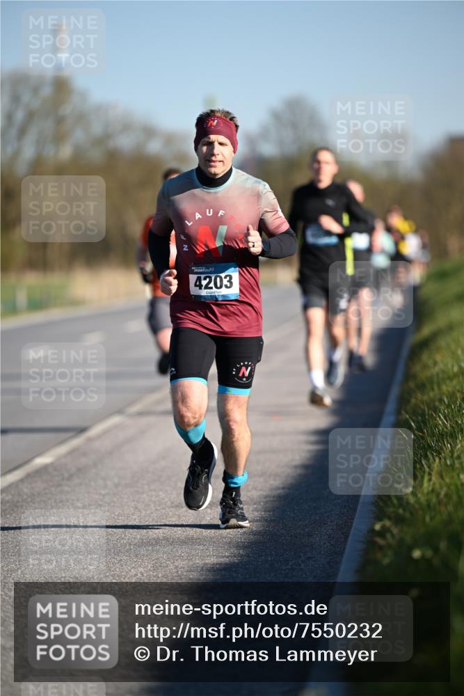 06.04.2025 - 44. Internationalen Wilhelmsburger Insellauf Dr. Thomas Lammeyer http://msf.ph/oto/7550232 06.04.2025 09:21:22 Laufen 4203 meine-sportfotos.de