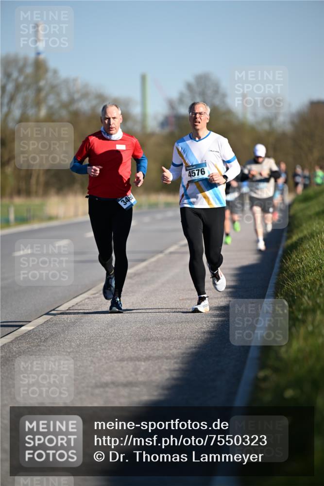 06.04.2025 - 44. Internationalen Wilhelmsburger Insellauf Dr. Thomas Lammeyer http://msf.ph/oto/7550323 06.04.2025 09:21:47 Laufen 3460, 4576 meine-sportfotos.de