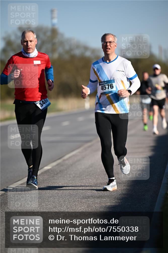 06.04.2025 - 44. Internationalen Wilhelmsburger Insellauf Dr. Thomas Lammeyer http://msf.ph/oto/7550338 06.04.2025 09:21:49 Laufen 3460, 4576 meine-sportfotos.de