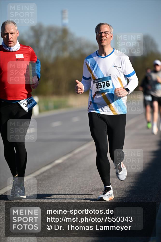 06.04.2025 - 44. Internationalen Wilhelmsburger Insellauf Dr. Thomas Lammeyer http://msf.ph/oto/7550343 06.04.2025 09:21:50 Laufen 3460, 4576 meine-sportfotos.de