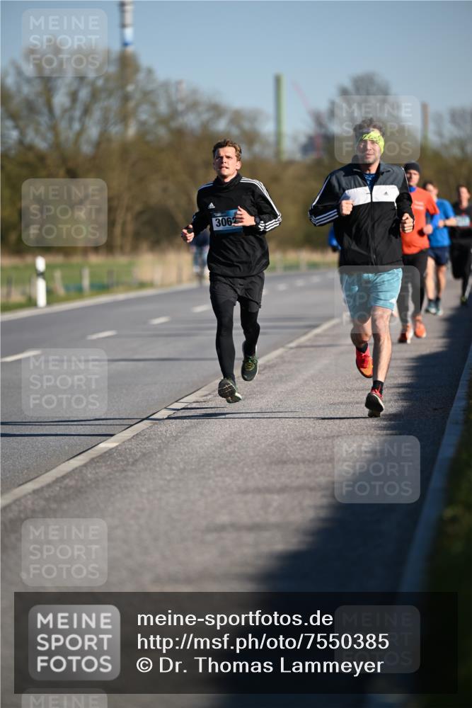06.04.2025 - 44. Internationalen Wilhelmsburger Insellauf Dr. Thomas Lammeyer http://msf.ph/oto/7550385 06.04.2025 09:21:59 Laufen 3062 meine-sportfotos.de