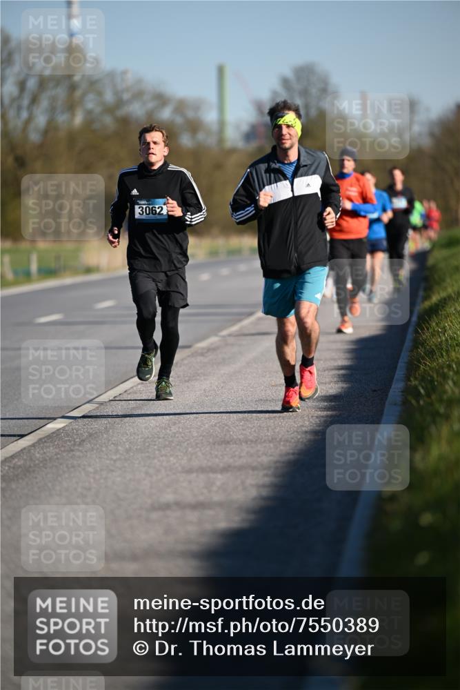 06.04.2025 - 44. Internationalen Wilhelmsburger Insellauf Dr. Thomas Lammeyer http://msf.ph/oto/7550389 06.04.2025 09:22:00 Laufen 3062 meine-sportfotos.de