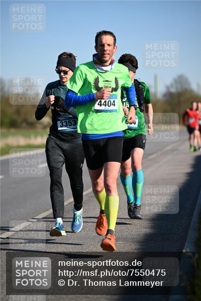 06.04.2025 - 44. Internationalen Wilhelmsburger Insellauf Dr. Thomas Lammeyer http://msf.ph/oto/7550475 06.04.2025 09:22:27 Laufen 3353, 4404 meine-sportfotos.de