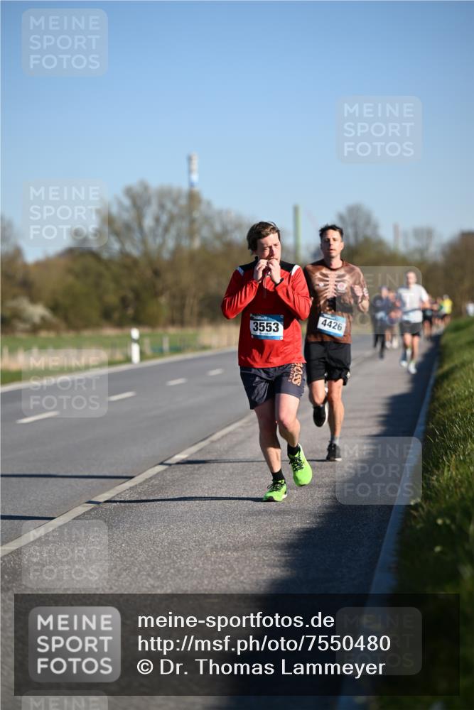 06.04.2025 - 44. Internationalen Wilhelmsburger Insellauf Dr. Thomas Lammeyer http://msf.ph/oto/7550480 06.04.2025 09:22:33 Laufen 3553, 4426 meine-sportfotos.de