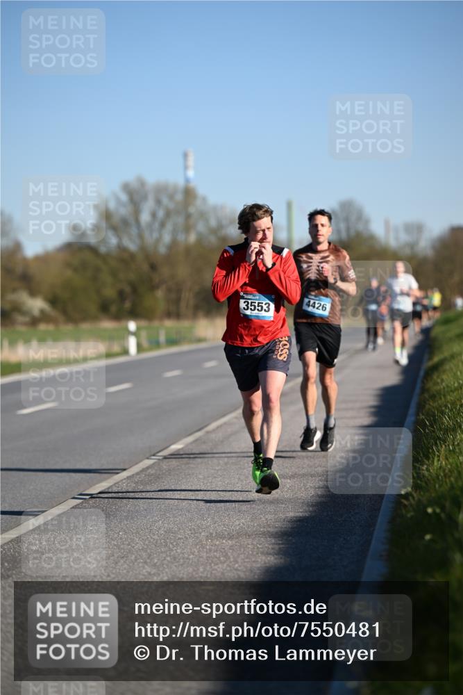 06.04.2025 - 44. Internationalen Wilhelmsburger Insellauf Dr. Thomas Lammeyer http://msf.ph/oto/7550481 06.04.2025 09:22:33 Laufen 3553, 4426 meine-sportfotos.de