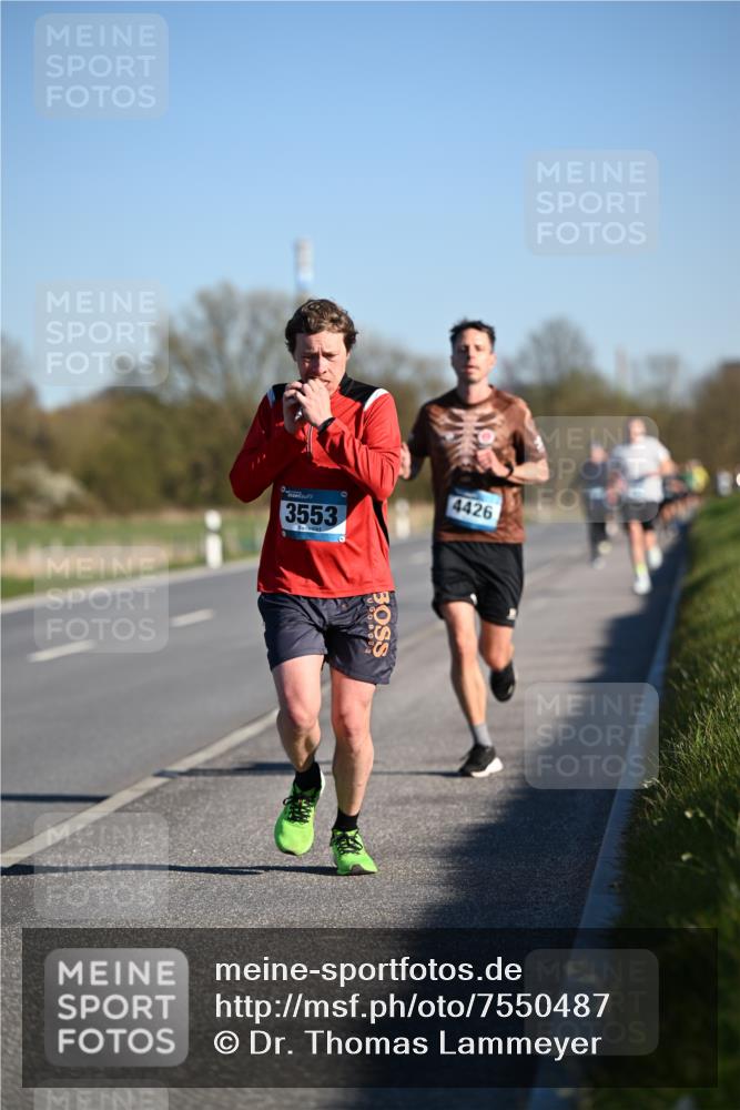 06.04.2025 - 44. Internationalen Wilhelmsburger Insellauf Dr. Thomas Lammeyer http://msf.ph/oto/7550487 06.04.2025 09:22:34 Laufen 3553, 4426 meine-sportfotos.de
