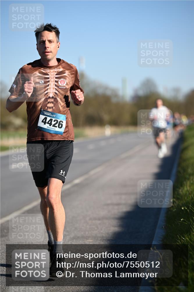 06.04.2025 - 44. Internationalen Wilhelmsburger Insellauf Dr. Thomas Lammeyer http://msf.ph/oto/7550512 06.04.2025 09:22:36 Laufen 1910, 4426 meine-sportfotos.de