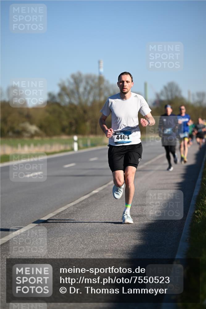 06.04.2025 - 44. Internationalen Wilhelmsburger Insellauf Dr. Thomas Lammeyer http://msf.ph/oto/7550523 06.04.2025 09:22:42 Laufen 4464 meine-sportfotos.de