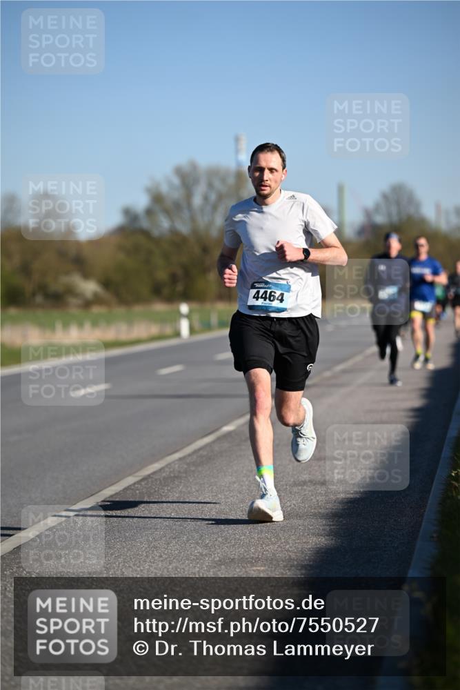 06.04.2025 - 44. Internationalen Wilhelmsburger Insellauf Dr. Thomas Lammeyer http://msf.ph/oto/7550527 06.04.2025 09:22:42 Laufen 4464 meine-sportfotos.de