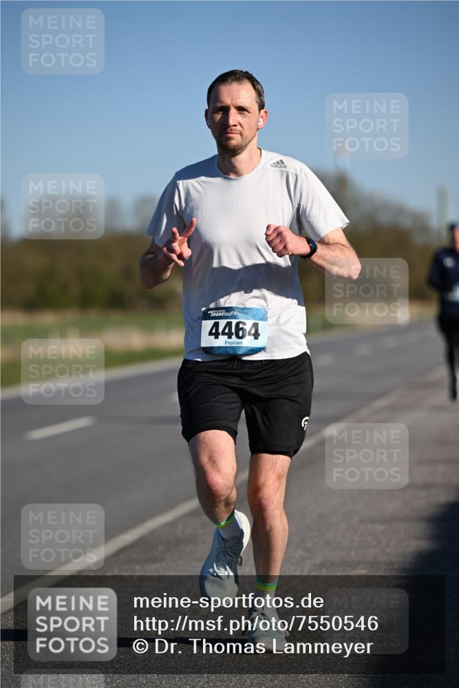 06.04.2025 - 44. Internationalen Wilhelmsburger Insellauf Dr. Thomas Lammeyer http://msf.ph/oto/7550546 06.04.2025 09:22:43 Laufen 4464 meine-sportfotos.de