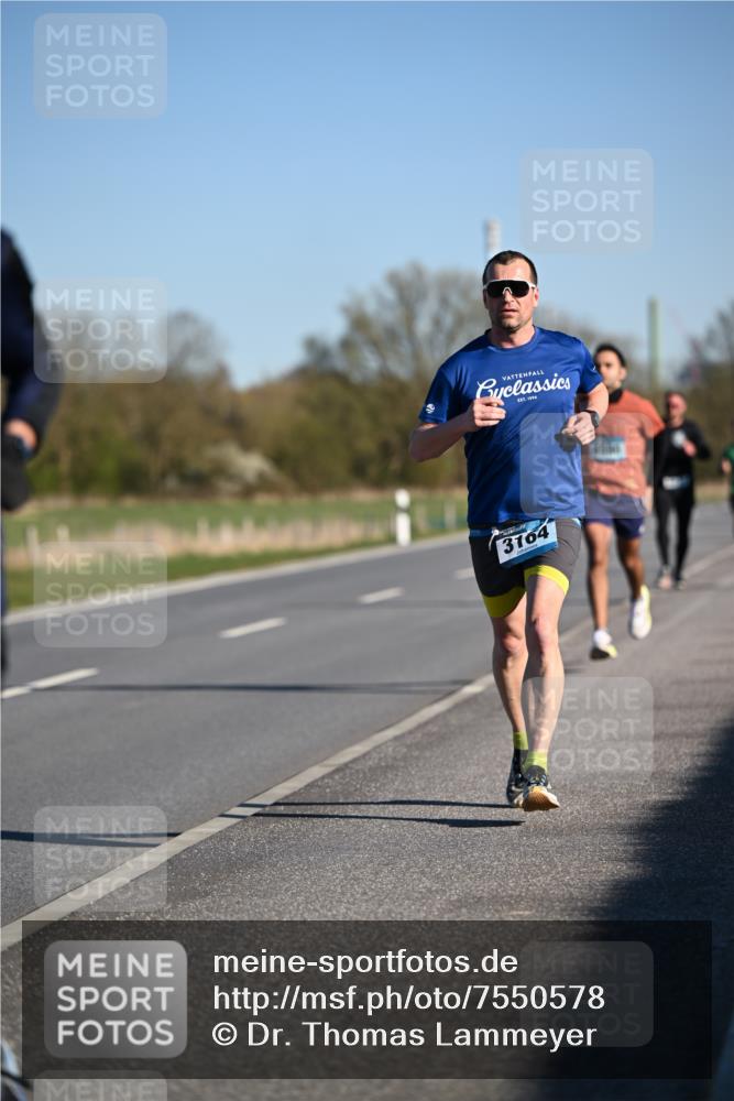 06.04.2025 - 44. Internationalen Wilhelmsburger Insellauf Dr. Thomas Lammeyer http://msf.ph/oto/7550578 06.04.2025 09:22:48 Laufen 1996, 3164 meine-sportfotos.de