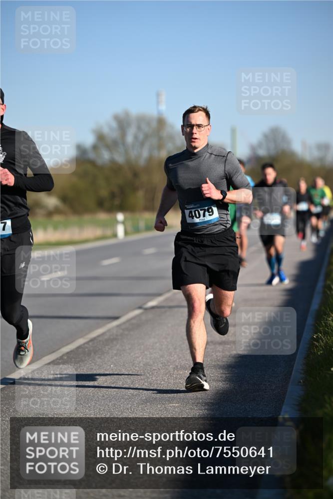 06.04.2025 - 44. Internationalen Wilhelmsburger Insellauf Dr. Thomas Lammeyer http://msf.ph/oto/7550641 06.04.2025 09:22:55 Laufen 7, 4079 meine-sportfotos.de