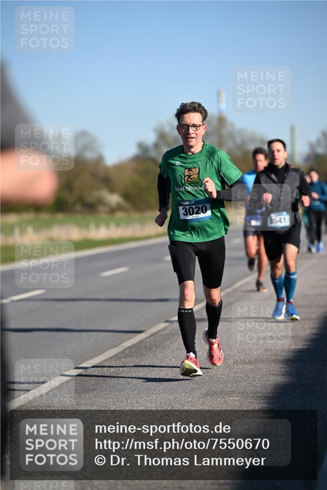 06.04.2025 - 44. Internationalen Wilhelmsburger Insellauf Dr. Thomas Lammeyer http://msf.ph/oto/7550670 06.04.2025 09:22:57 Laufen 3020, 3541 meine-sportfotos.de