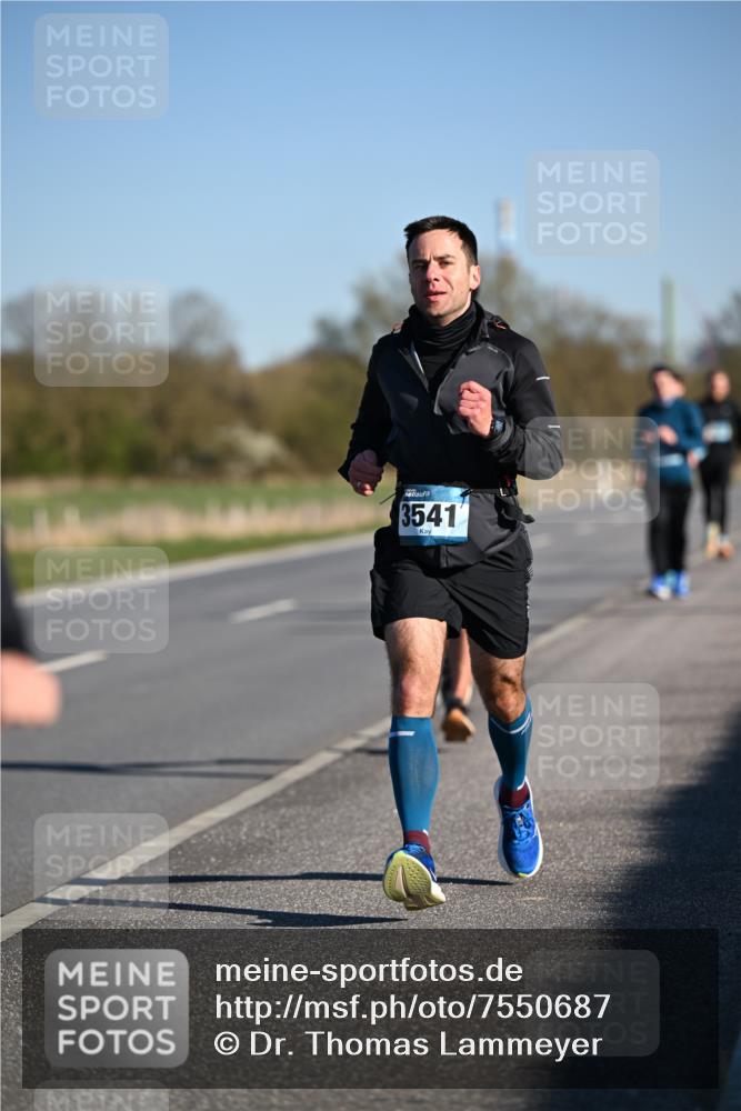 06.04.2025 - 44. Internationalen Wilhelmsburger Insellauf Dr. Thomas Lammeyer http://msf.ph/oto/7550687 06.04.2025 09:22:59 Laufen 3541 meine-sportfotos.de