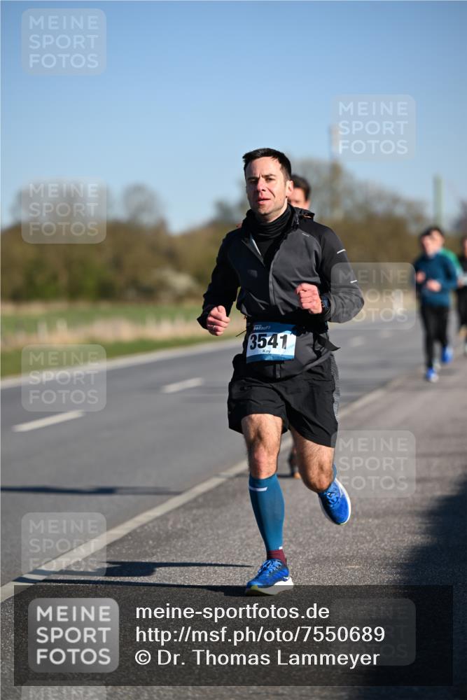 06.04.2025 - 44. Internationalen Wilhelmsburger Insellauf Dr. Thomas Lammeyer http://msf.ph/oto/7550689 06.04.2025 09:22:59 Laufen 3541 meine-sportfotos.de