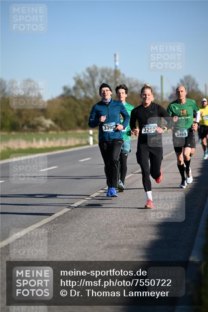 06.04.2025 - 44. Internationalen Wilhelmsburger Insellauf Dr. Thomas Lammeyer http://msf.ph/oto/7550722 06.04.2025 09:23:03 Laufen 3395, 3250, 3469 meine-sportfotos.de