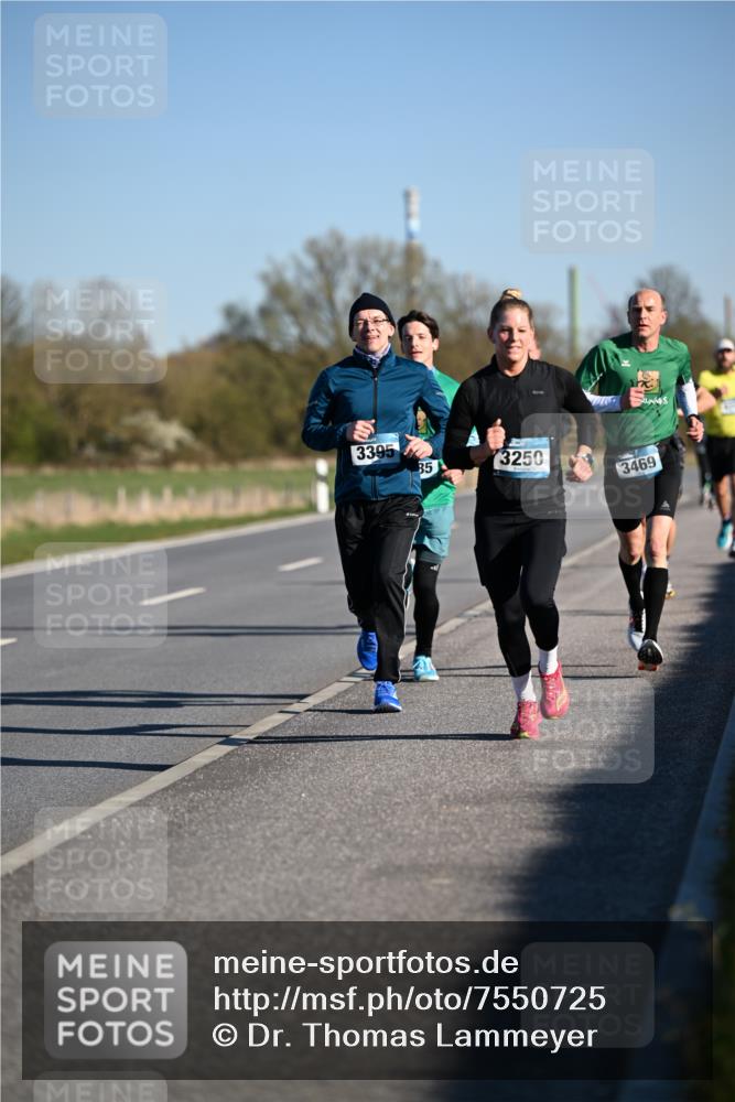 06.04.2025 - 44. Internationalen Wilhelmsburger Insellauf Dr. Thomas Lammeyer http://msf.ph/oto/7550725 06.04.2025 09:23:03 Laufen 3395, 85, 3250, 3469 meine-sportfotos.de