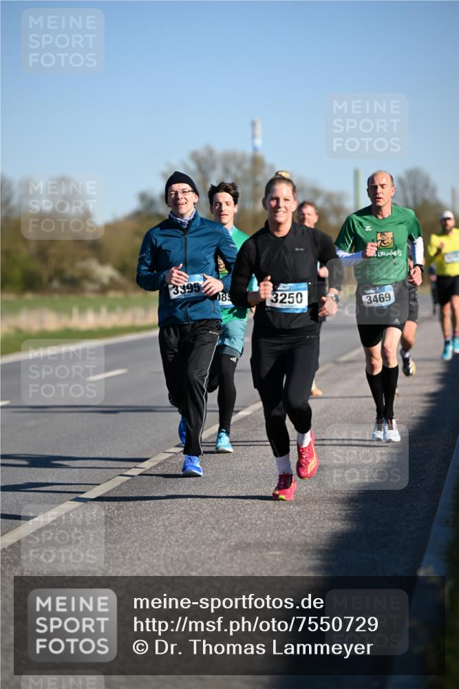 06.04.2025 - 44. Internationalen Wilhelmsburger Insellauf Dr. Thomas Lammeyer http://msf.ph/oto/7550729 06.04.2025 09:23:03 Laufen 3395, 08, 3250, 3469 meine-sportfotos.de