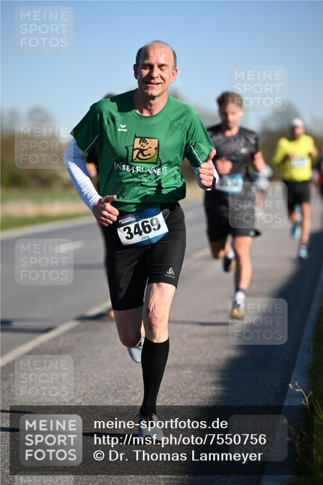06.04.2025 - 44. Internationalen Wilhelmsburger Insellauf Dr. Thomas Lammeyer http://msf.ph/oto/7550756 06.04.2025 09:23:06 Laufen 3469 meine-sportfotos.de