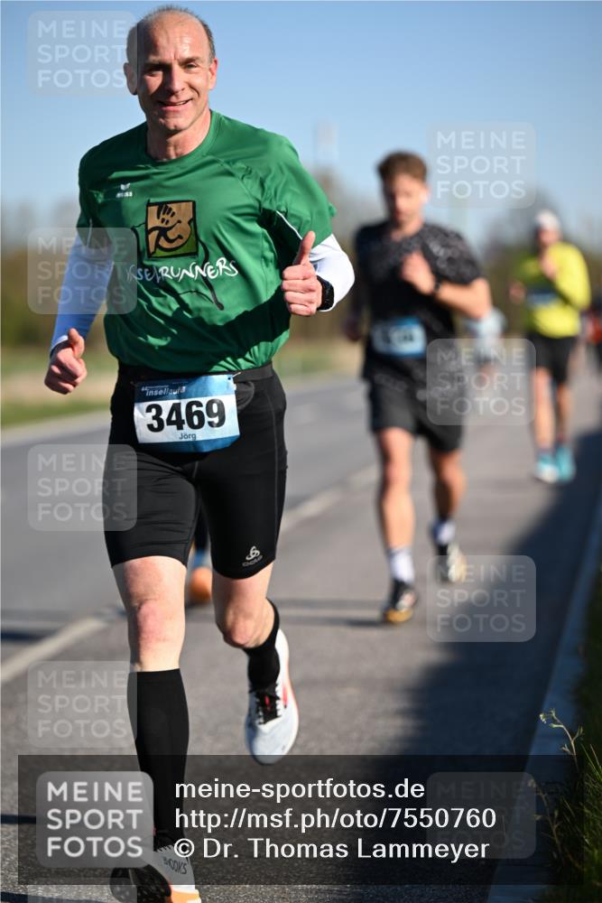 06.04.2025 - 44. Internationalen Wilhelmsburger Insellauf Dr. Thomas Lammeyer http://msf.ph/oto/7550760 06.04.2025 09:23:06 Laufen 3469, 880 meine-sportfotos.de