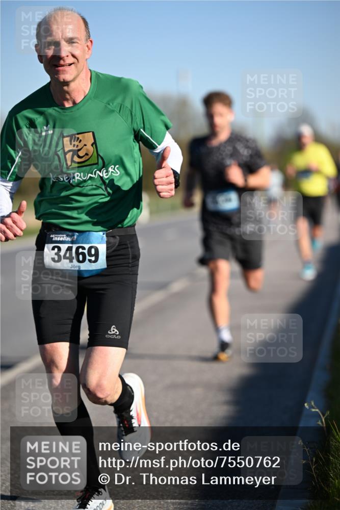 06.04.2025 - 44. Internationalen Wilhelmsburger Insellauf Dr. Thomas Lammeyer http://msf.ph/oto/7550762 06.04.2025 09:23:06 Laufen 3469, 8, 00 meine-sportfotos.de