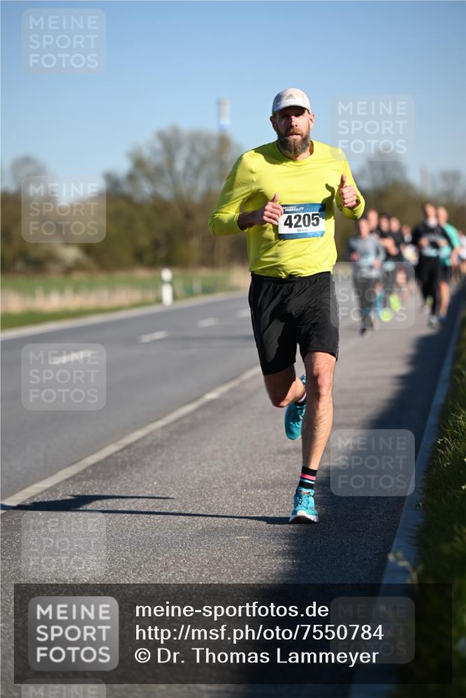 06.04.2025 - 44. Internationalen Wilhelmsburger Insellauf Dr. Thomas Lammeyer http://msf.ph/oto/7550784 06.04.2025 09:23:10 Laufen 4205 meine-sportfotos.de