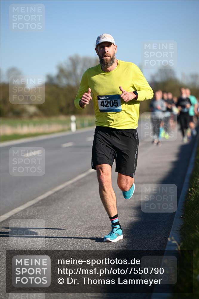 06.04.2025 - 44. Internationalen Wilhelmsburger Insellauf Dr. Thomas Lammeyer http://msf.ph/oto/7550790 06.04.2025 09:23:10 Laufen 4205 meine-sportfotos.de