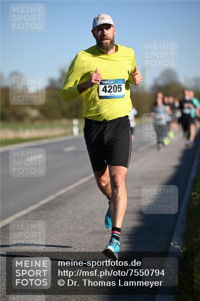 06.04.2025 - 44. Internationalen Wilhelmsburger Insellauf Dr. Thomas Lammeyer http://msf.ph/oto/7550794 06.04.2025 09:23:10 Laufen 4205 meine-sportfotos.de