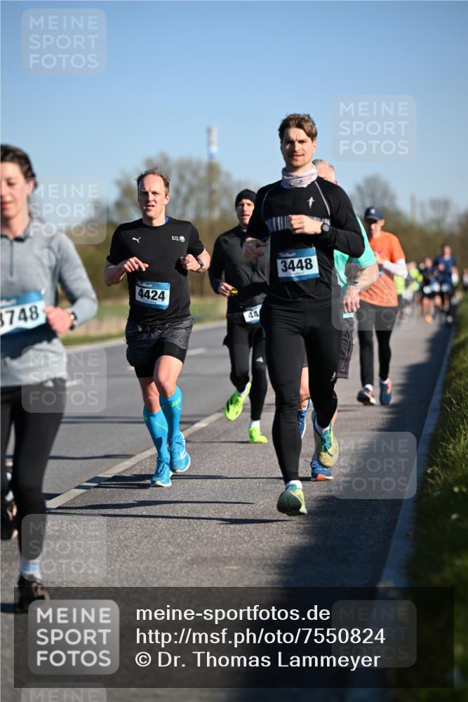 06.04.2025 - 44. Internationalen Wilhelmsburger Insellauf Dr. Thomas Lammeyer http://msf.ph/oto/7550824 06.04.2025 09:23:17 Laufen 4424, 8748, 44, 3448 meine-sportfotos.de