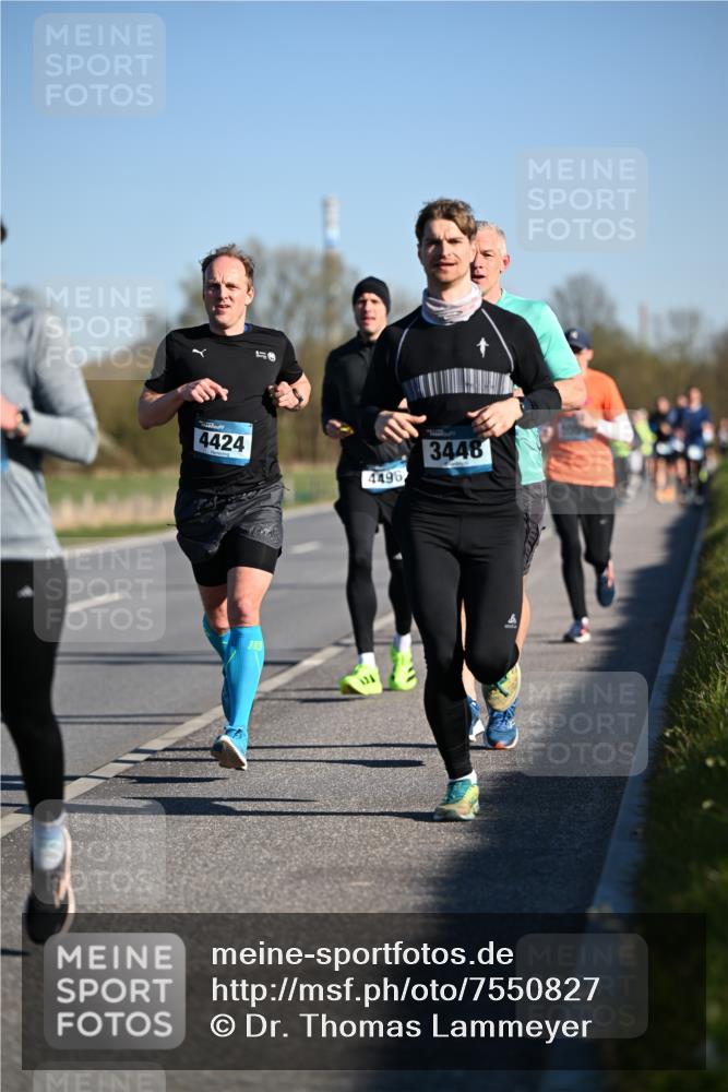 06.04.2025 - 44. Internationalen Wilhelmsburger Insellauf Dr. Thomas Lammeyer http://msf.ph/oto/7550827 06.04.2025 09:23:17 Laufen 4424, 3448, 4496 meine-sportfotos.de