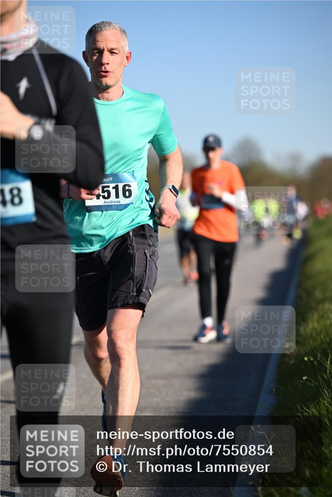 06.04.2025 - 44. Internationalen Wilhelmsburger Insellauf Dr. Thomas Lammeyer http://msf.ph/oto/7550854 06.04.2025 09:23:19 Laufen 48, 516 meine-sportfotos.de