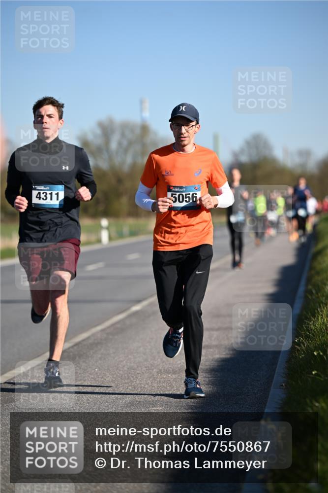 06.04.2025 - 44. Internationalen Wilhelmsburger Insellauf Dr. Thomas Lammeyer http://msf.ph/oto/7550867 06.04.2025 09:23:20 Laufen 4311, 5056 meine-sportfotos.de