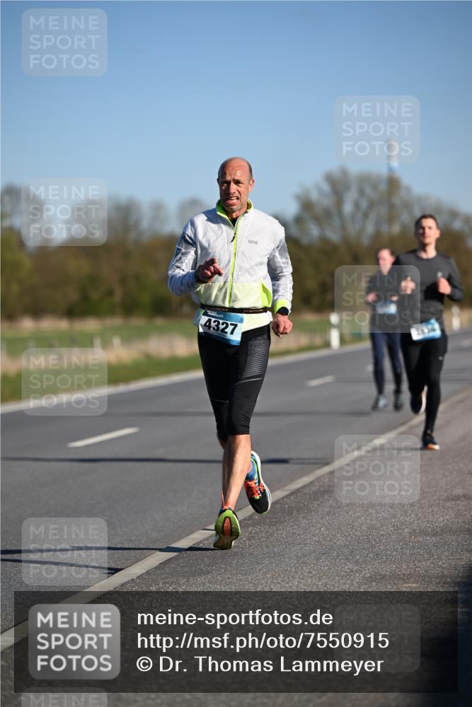 06.04.2025 - 44. Internationalen Wilhelmsburger Insellauf Dr. Thomas Lammeyer http://msf.ph/oto/7550915 06.04.2025 09:23:24 Laufen 4327 meine-sportfotos.de