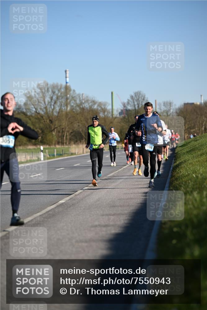 06.04.2025 - 44. Internationalen Wilhelmsburger Insellauf Dr. Thomas Lammeyer http://msf.ph/oto/7550943 06.04.2025 09:23:28 Laufen 3051, 142, 4195 meine-sportfotos.de